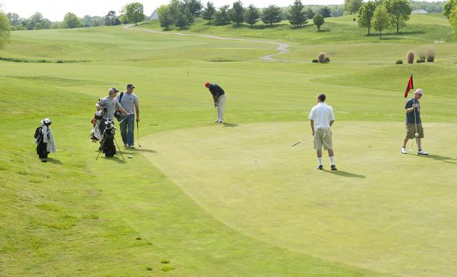 Image of golfers playing at The Ohio State University golf club